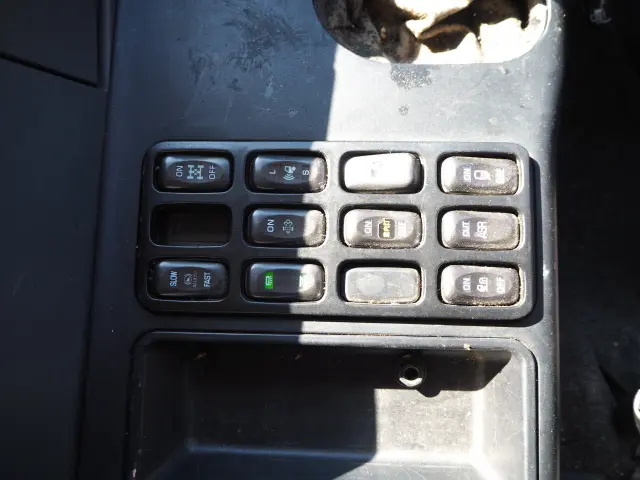 三菱 スーパーグレート LKG-FS54VZ(8x4)の写真47