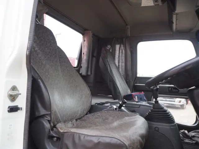 いすゞ フォワード KL-FSR34L4R(2WD)の写真39