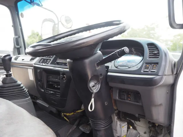 いすゞ フォワード KL-FSR34L4R(2WD)の写真41