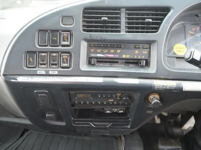 いすゞ フォワード KL-FSR34L4R(2WD)の写真45