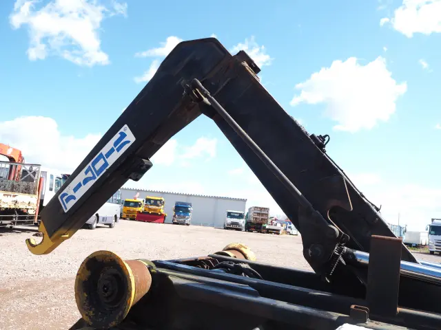 いすゞ フォワード PB-FRR35E3S(2WD)の写真11