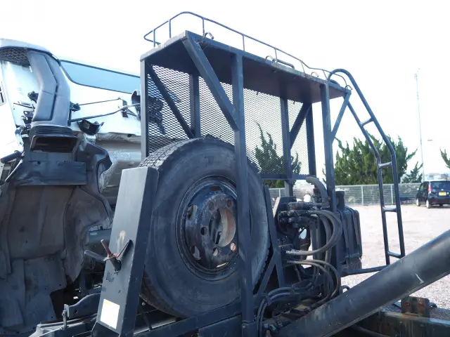 いすゞ フォワード PB-FRR35E3S(2WD)の写真35