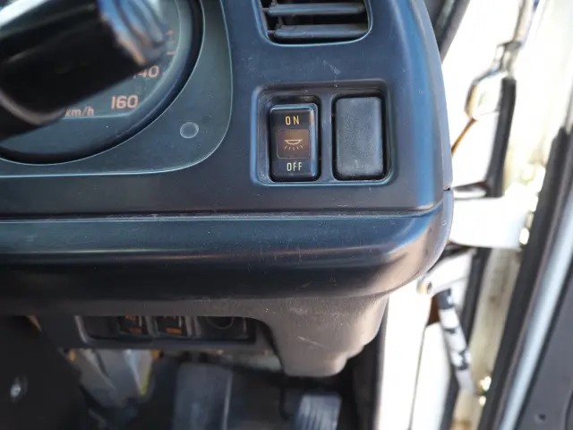 いすゞ フォワード PB-FRR35E3S(2WD)の写真50