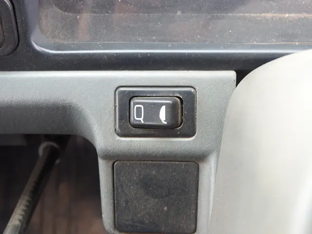 三菱 キャンター KK-FE63EC(2WD)の写真46