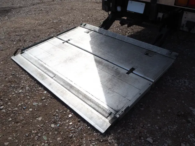 三菱 ファイター TKG-FK61F(2WD)の写真18