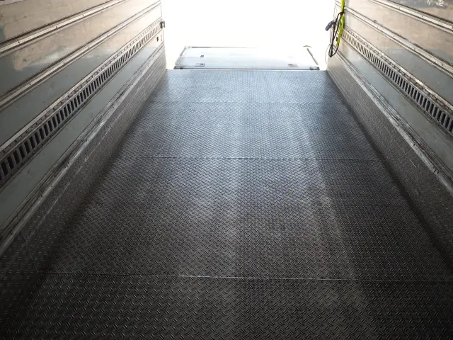 三菱 ファイター TKG-FK61F(2WD)の写真21