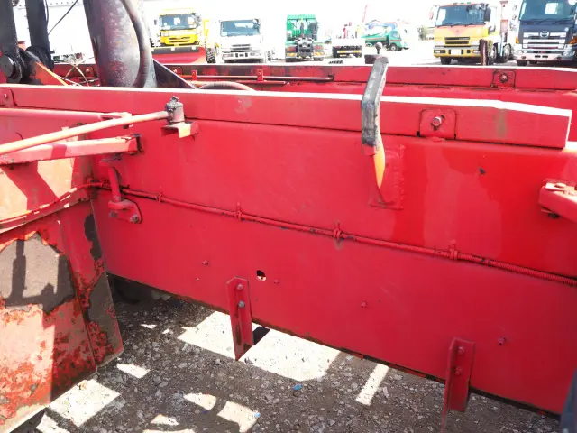 UD クオン QKG-CW5ZL(6x4)の写真16