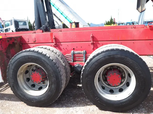 UD クオン QKG-CW5ZL(6x4)の写真31