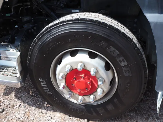 UD クオン QKG-CW5ZL(6x4)の写真38