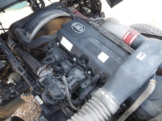 UD クオン QKG-CW5ZL(6x4)の写真39