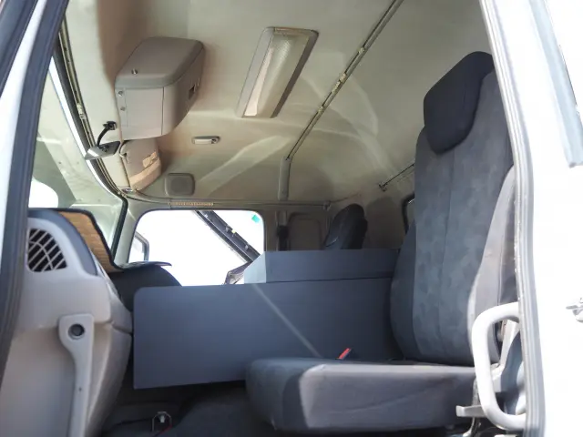 UD クオン QKG-CW5ZL(6x4)の写真45