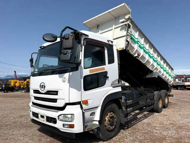 UD クオン LDG-CW5YL(6x4)の写真1