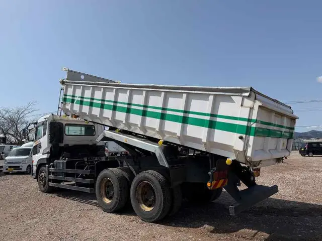 UD クオン LDG-CW5YL(6x4)の写真3