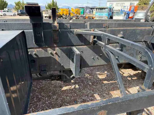 UD クオン LDG-CW5YL(6x4)の写真17