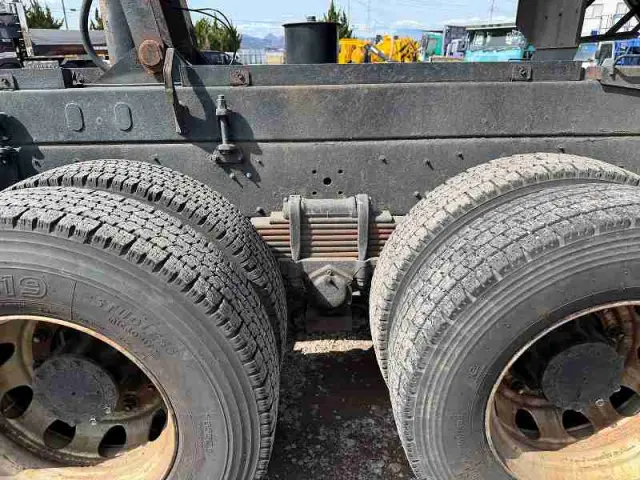 UD クオン LDG-CW5YL(6x4)の写真20