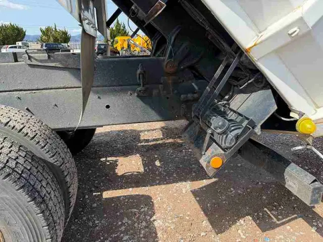 UD クオン LDG-CW5YL(6x4)の写真21