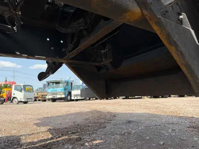 UD クオン LDG-CW5YL(6x4)の写真23