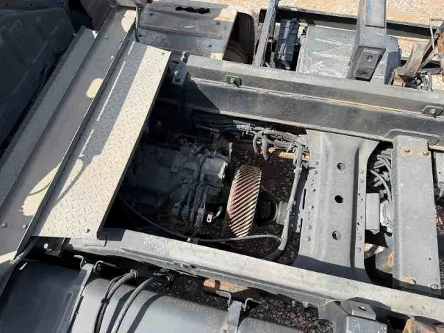 UD クオン LDG-CW5YL(6x4)の写真34