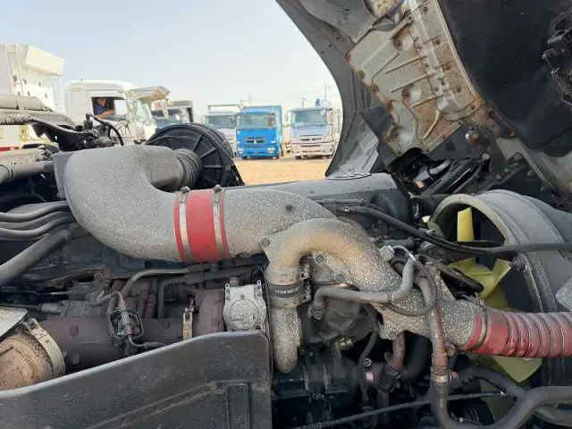 UD クオン LDG-CW5YL(6x4)の写真40