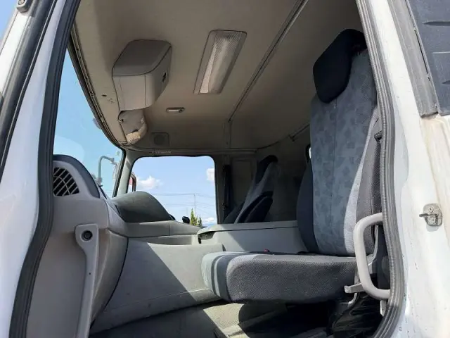 UD クオン LDG-CW5YL(6x4)の写真44