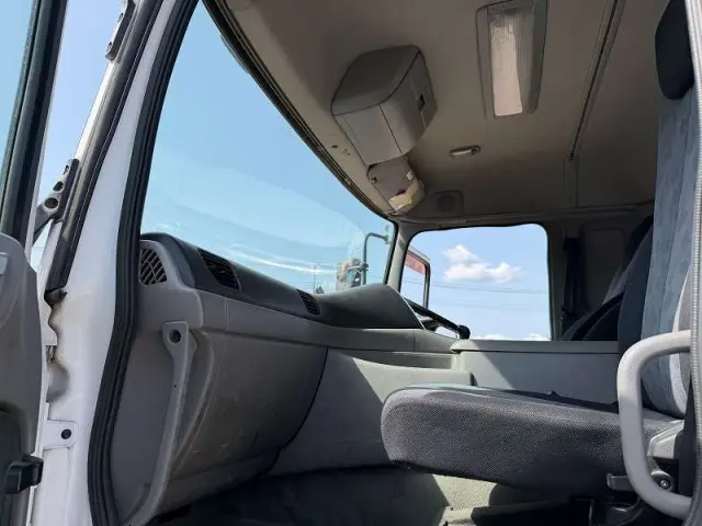 UD クオン LDG-CW5YL(6x4)の写真45