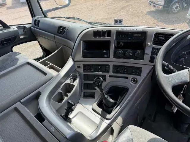 UD クオン LDG-CW5YL(6x4)の写真48