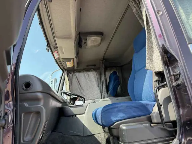 いすゞ ギガ QKG-CXZ77AT(6x2)の写真41