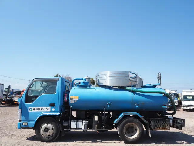 いすゞ エルフ TKG-NKR85N(2WD)の写真2