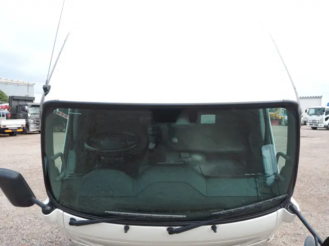 トヨタ ダイナ 2KG-XZU675(4WD)の写真9