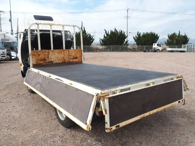 トヨタ ダイナ 2KG-XZU675(4WD)の写真30