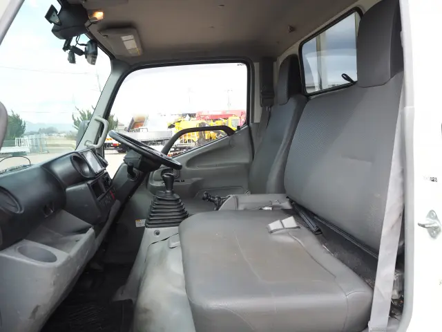 トヨタ ダイナ 2KG-XZU675(4WD)の写真35