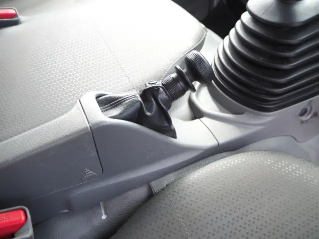 トヨタ ダイナ 2KG-XZU675(4WD)の写真39