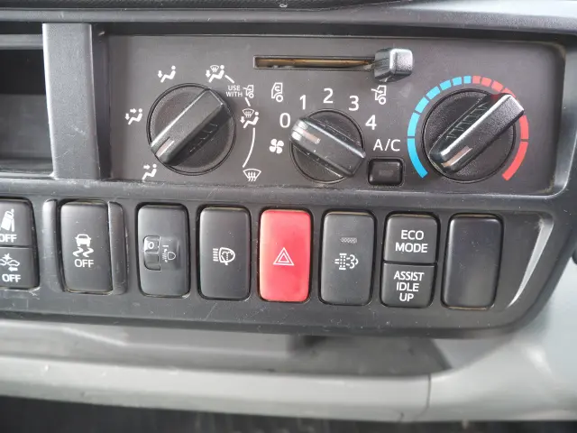 トヨタ ダイナ 2KG-XZU675(4WD)の写真43