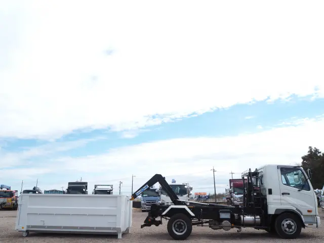 三菱 ファイター SKG-FK71F(2WD)の写真6