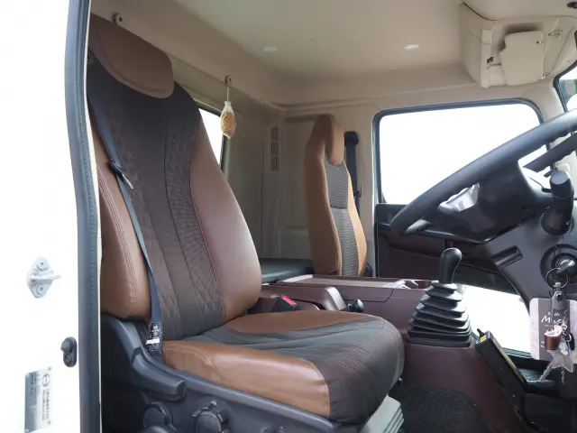 日野 レンジャー 2KG-FE2ACA(2WD)の写真41