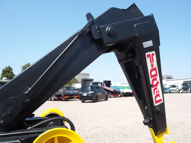 いすゞ エルフ BDG-NKR85N(2WD)の写真12