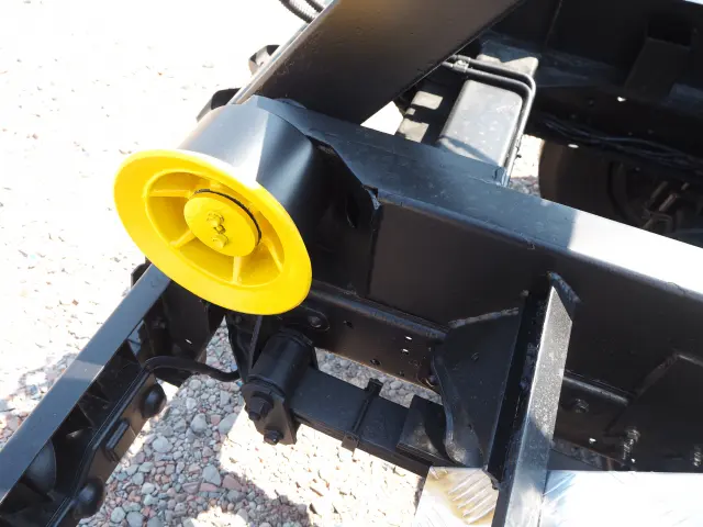 いすゞ エルフ BDG-NKR85N(2WD)の写真29