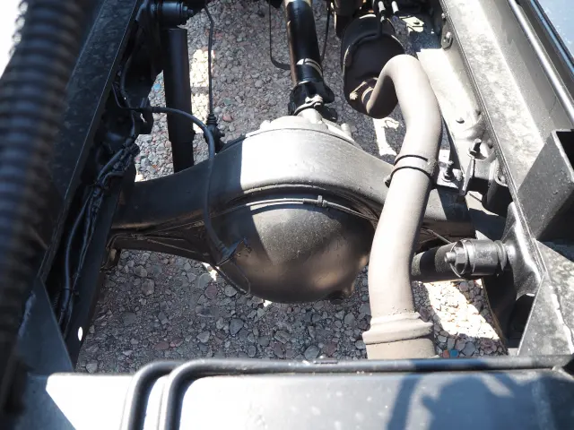 いすゞ エルフ BDG-NKR85N(2WD)の写真31