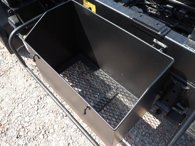 いすゞ エルフ BDG-NKR85N(2WD)の写真37