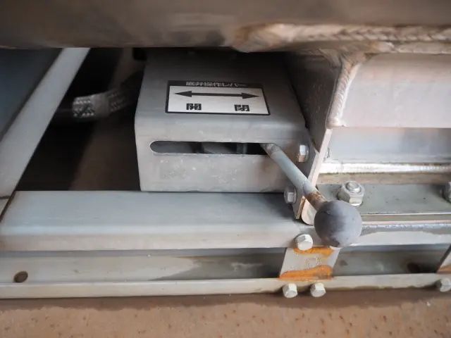 マツダ タイタン BKG-LHS85A(4WD)の写真18