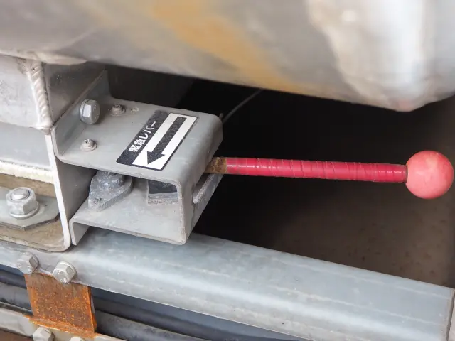 マツダ タイタン BKG-LHS85A(4WD)の写真23