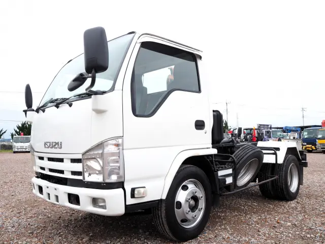 いすゞ エルフ PDG-NKR85YN(2WD)の写真1