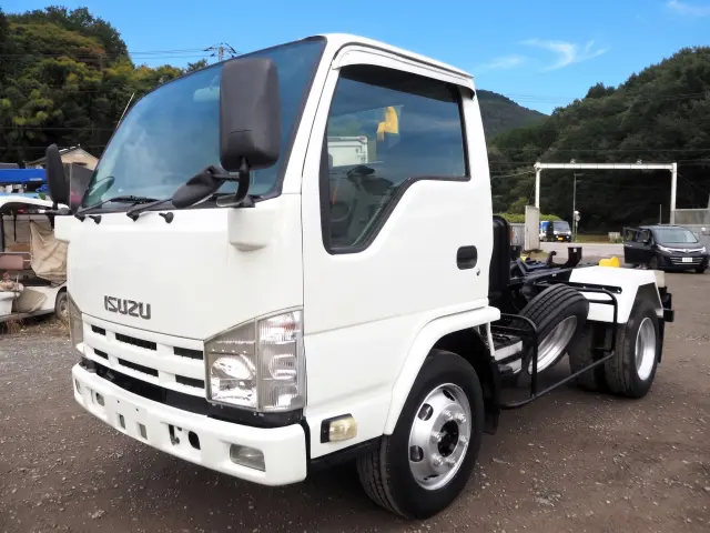 いすゞ エルフ PDG-NKR85YN(2WD)の写真1
