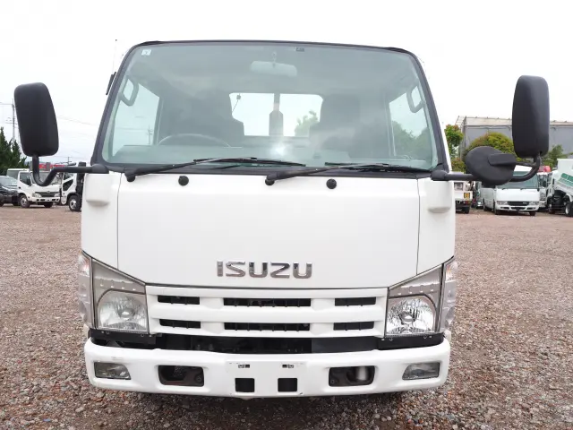 いすゞ エルフ PDG-NKR85YN(2WD)の写真9