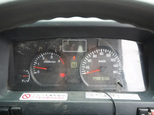 いすゞ エルフ PDG-NKR85YN(2WD)の写真46