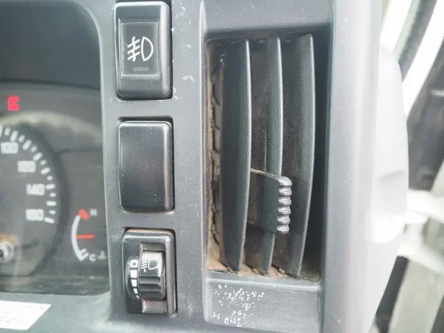 いすゞ エルフ PDG-NKR85YN(2WD)の写真49