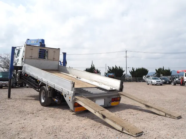 三菱 ファイター LKG-FK62FZ(2WD)の写真3