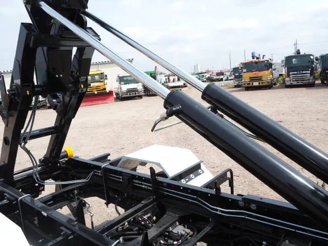 三菱 ファイター 2KG-FK72F(2WD)の写真16