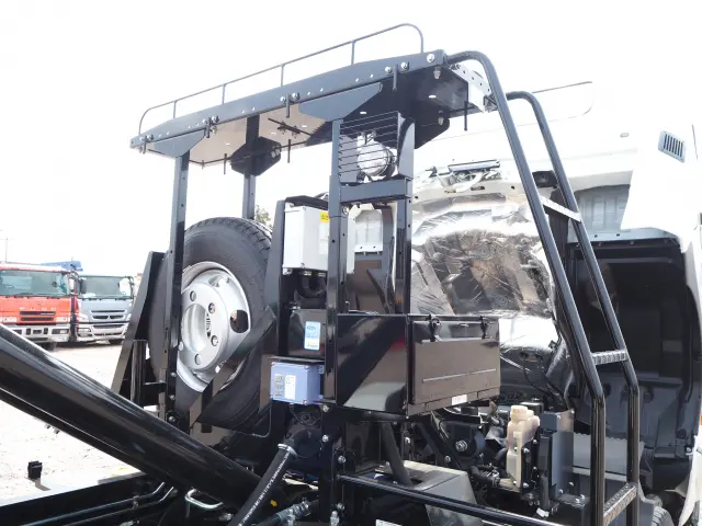 三菱 ファイター 2KG-FK72F(2WD)の写真19