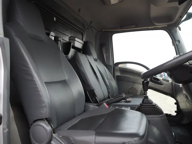 いすゞ フォワード PKG-FRR90S1(2WD)の写真42